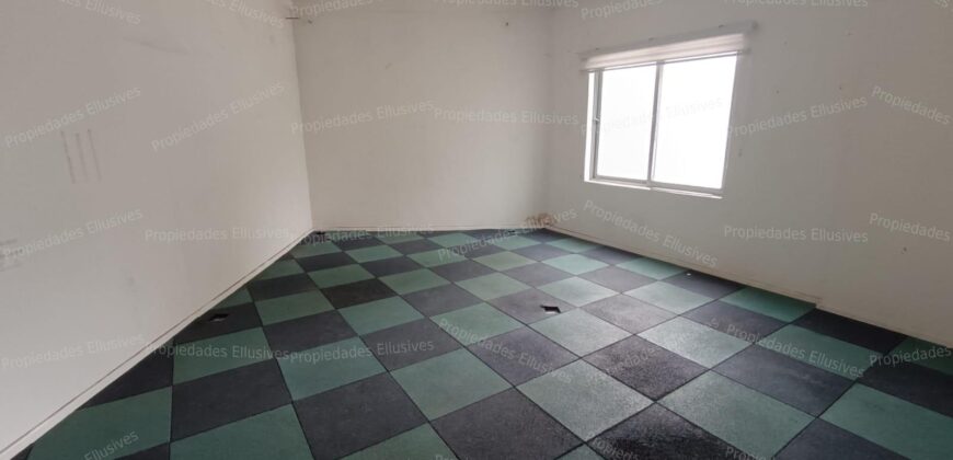 Propiedad Comercial en Arriendo – Ubicación Estratégica en Paradero 28