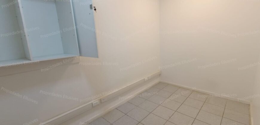 Propiedad Comercial en Arriendo – Ubicación Estratégica en Paradero 28