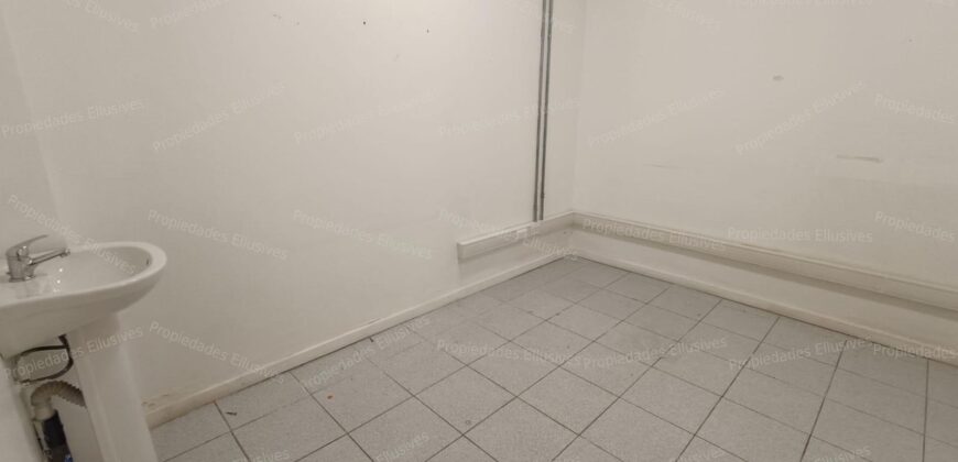 Propiedad Comercial en Arriendo – Ubicación Estratégica en Paradero 28