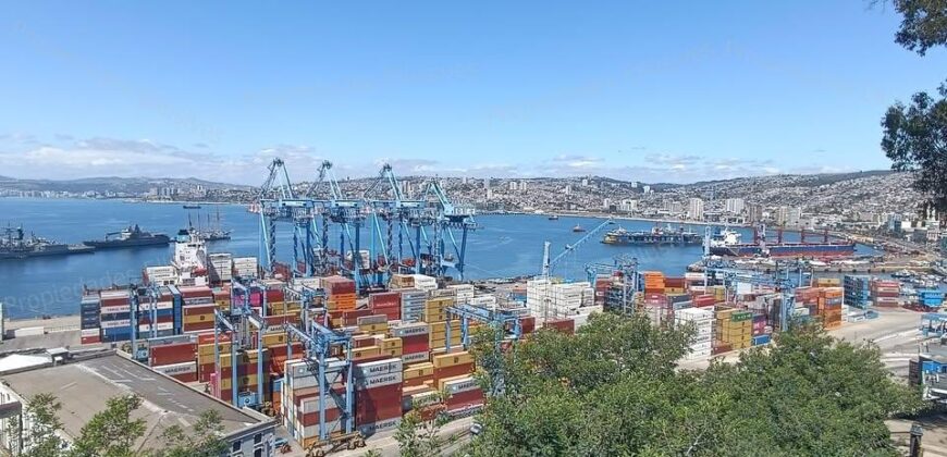 Oportunidad de Inversión: Edificio con Vista al Mar en Playa Ancha