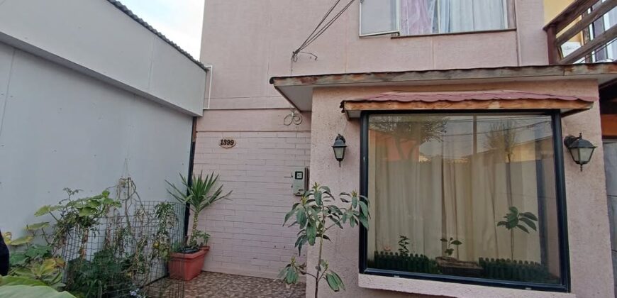 Vende Casa Estratégica en Esquina: Vivienda + Local Comercial