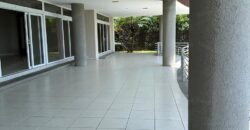 Mansion en Sierra Santa Elena: La Cumbre del Lujo y la Privacidad