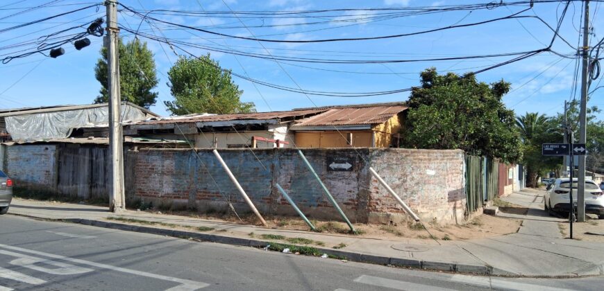 Se vende propiedad de 208 m² – Villa Alemana, esquina entre Avenida Maturana y Calle Las Rosas.