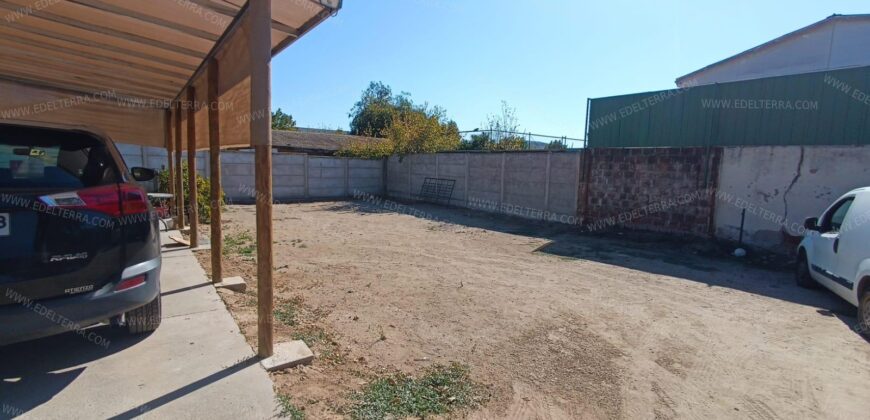 Arriendo Excelente Casa Comercial con Gran Terreno y Conectividad