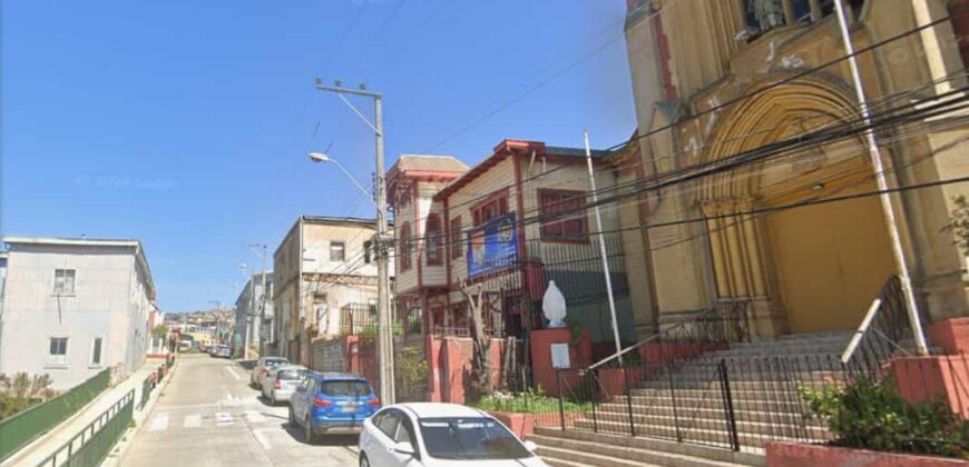 Arriendo de Garaje Techado – Playa Ancha, Valparaíso