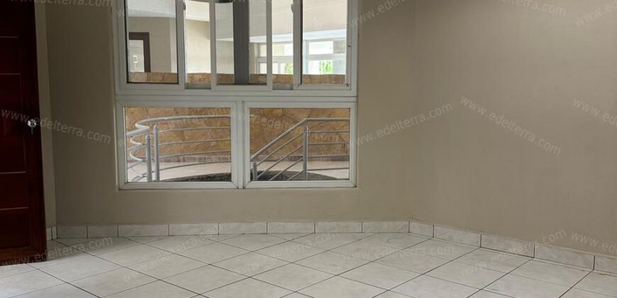 Mansion en Sierra Santa Elena: La Cumbre del Lujo y la Privacidad