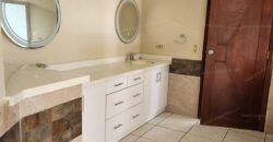 Mansion en Sierra Santa Elena: La Cumbre del Lujo y la Privacidad