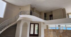 Mansion en Sierra Santa Elena: La Cumbre del Lujo y la Privacidad