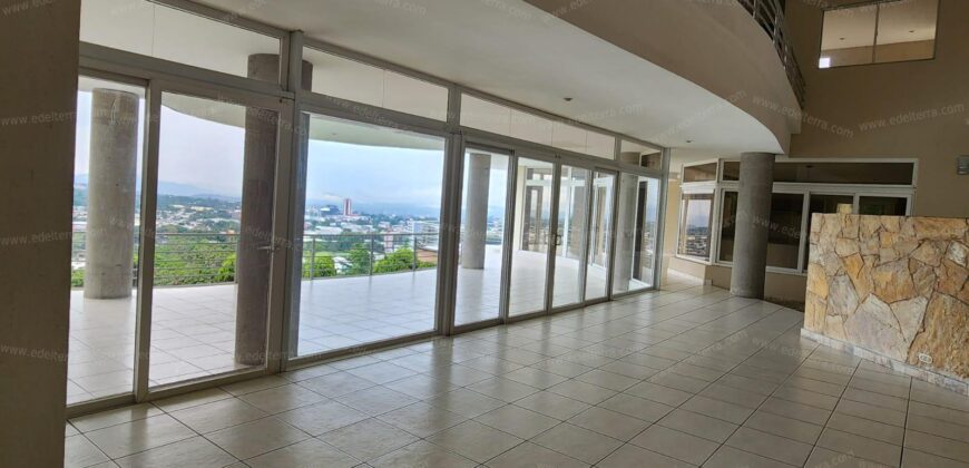 Mansion en Sierra Santa Elena: La Cumbre del Lujo y la Privacidad