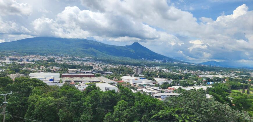 Mansion en Sierra Santa Elena: La Cumbre del Lujo y la Privacidad
