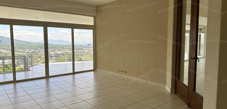 Mansion en Sierra Santa Elena: La Cumbre del Lujo y la Privacidad