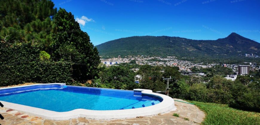 Mansion en Sierra Santa Elena: La Cumbre del Lujo y la Privacidad