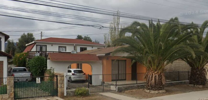 ¡Oportunidad de Inversión en Papudo! Propiedad con 3 Casas Independientes y Rentabilidad Inmediata