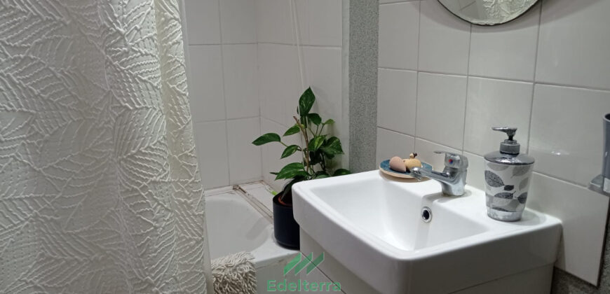 Venta de amplia y bien ubicada casa en sector norte de Villa Alemana / Cercana a metro Las Américas