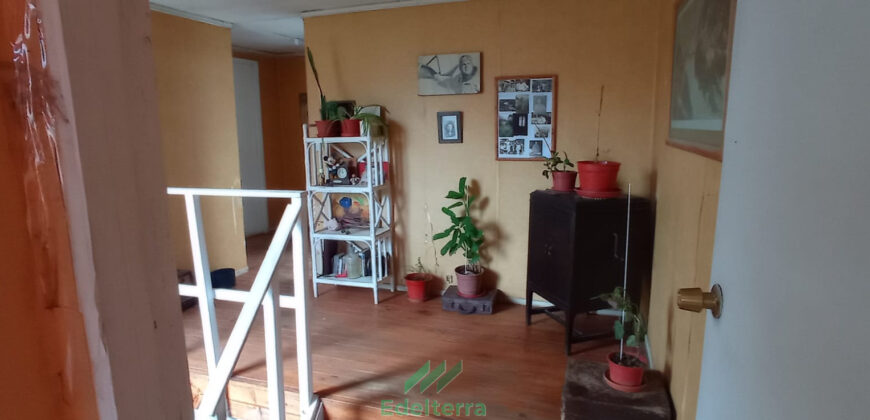 Venta de amplia y bien ubicada casa en sector norte de Villa Alemana / Cercana a metro Las Américas