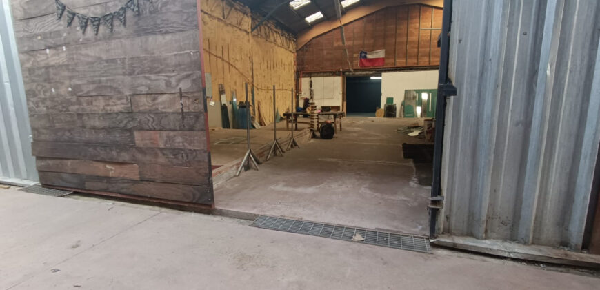 Arriendo Excelente Local / Bodega de 250 m² + Oficina y Estacionamiento – Villa Alemana