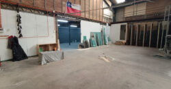 Arriendo Excelente Local / Bodega de 250 m² + Oficina y Estacionamiento – Villa Alemana