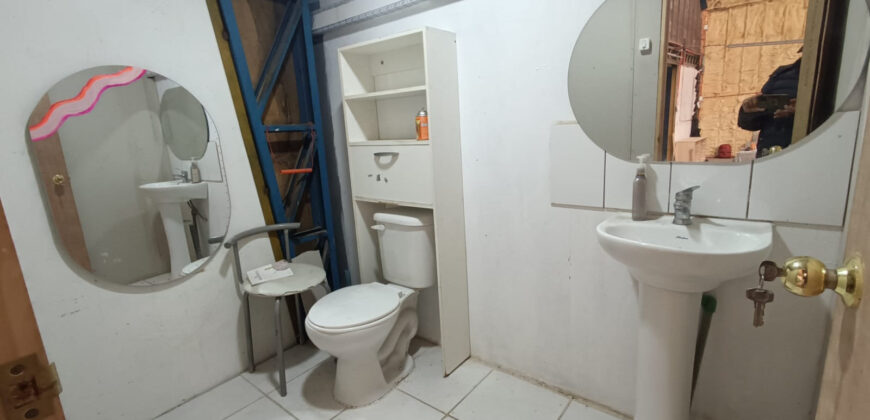 Arriendo Excelente Local / Bodega de 250 m² + Oficina y Estacionamiento – Villa Alemana